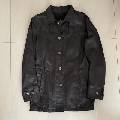 这次买衣服真的太满意啦！款式好看又合身，面料舒服，做工也很细致。收到货比图片还惊艳，穿上心情瞬间变好，购物体验超棒，已经忍不住想回购啦！


