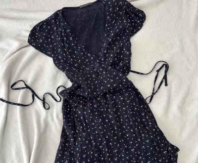 物美价廉，买到就是赚到！偶然刷到心仪已久的商品，果断下单，经过平台下单，物流很快送到，跟描述的一致，很喜欢