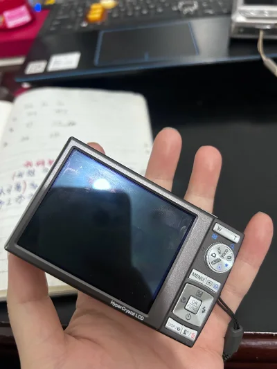 挖煤姬切的第一单，体验感很好，这单走的EMS，包裹很严实，还包了泡沫纸，东西完全都没有损伤，因为这单里面有电子产品所以走空运，送货审核大概是三四天，东西也很好，选择挖煤姬页面简洁方便，适合新人用，第一次切很开心