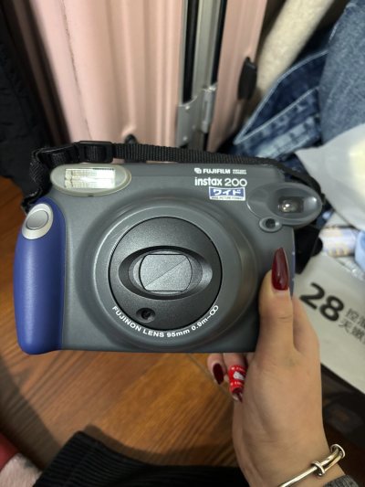 非常棒的购物体验真的非常之喜欢，虽然还要修但是已经算真的很好价了橙色非常之新让爱拍照的我爱不释手！！