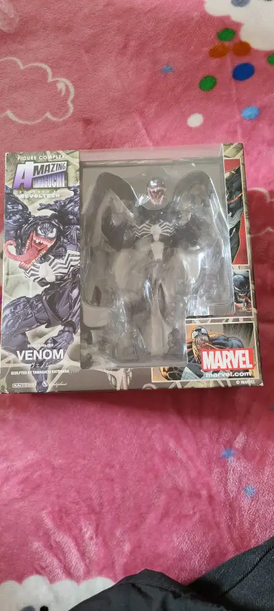 这次购物体验不错，物流速度快，打包也扎实，玩具全新未拆封，价格比国内少了一大截，玩具造型帅气，可动强，人物涂装在线，动起来张力足，非常不错的一次购物体验