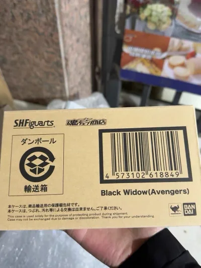 这次日淘的假面骑士CONVERGE系列手办和SHF黑寡妇运输箱都完好到手，包装扎实没有磕碰。假面骑士拳蝗、踢蝗和帝骑哥的造型还原度超高，细节精致，涂装也很细腻，Q版比例超可爱。黑寡妇的运输箱也很规整，整体品相完美，物流速度也快，非常满意的一次海淘体验！
