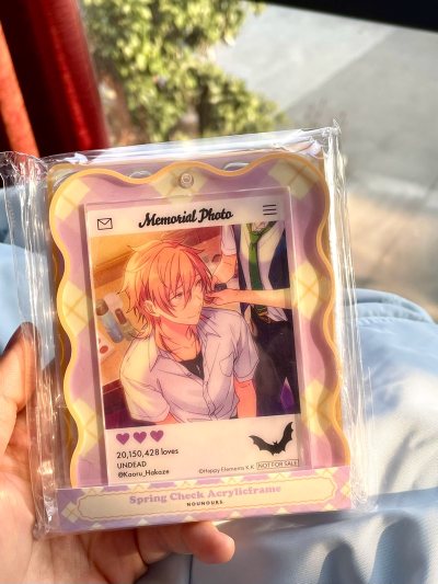 再次使用了竹蜻蜓，适合中等大小且便宜的东西，包装很好而且邮费也很便宜
这次买了一个大扇子，箱子里加塞了很多泡泡纸，没有折损真是太好了