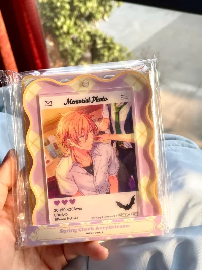 再次使用了竹蜻蜓，适合中等大小且便宜的东西，包装很好而且邮费也很便宜
这次买了一个大扇子，箱子里加塞了很多泡泡纸，没有折损真是太好了