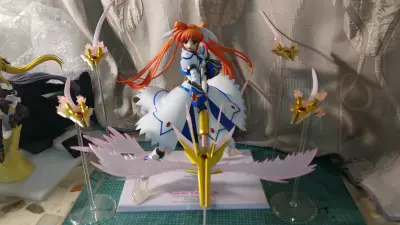 三月第四单到货了，这次购入了魔法少女奈叶的三个散货，小菲特的手办没什么太多小零件，装上基本无损，大菲特和奈叶就是零件太多了，无盒的散货难免各种断件，好在断件都在可以修复，性价比比较高，还是推荐能折腾的人入手，最后说一句，挖煤姬的快递原来越快了，好评！