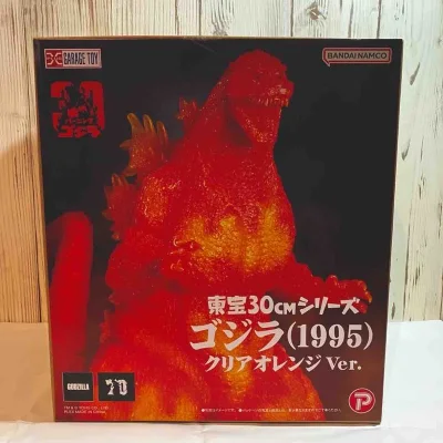这款东宝30cm系列1995哥斯拉透明橙版，红橙渐变通透涂装极具岩浆氛围感，体型霸气，XPLUS出品工艺精湛，是极具收藏价值的大尺寸特摄周边。