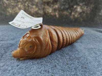 哥斯拉终极发烧友，哥斯拉软胶头号狂热粉丝，国内很多绝版软胶价格略高，挖煤姬可以帮忙节省一笔开销非常棒