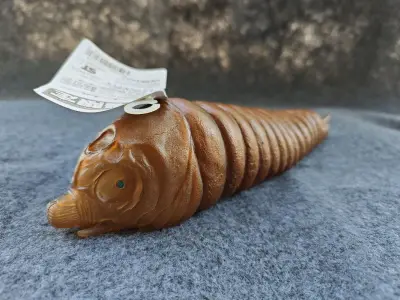 哥斯拉终极发烧友，哥斯拉软胶头号狂热粉丝，国内很多绝版软胶价格略高，挖煤姬可以帮忙节省一笔开销非常棒