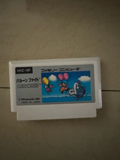 这次买的是小时候经典红白机fc和sfc的经典游戏（其中马里奥系列、气球大战都是经典），也是很顺利就收到了，红白机的游戏都测试过了顺利启动～