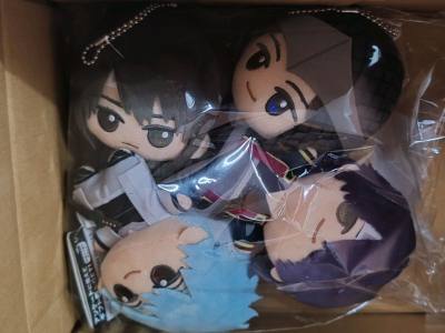 这次在挖煤姬成功切到了四个《銀魂》的二手竹蜻蜓努努，真的是一看到就立刻下手了！作为一个银魂粉，这种可爱又带点恶搞的小周边真的很难拒绝～

首先是商品本身，虽然是中古品，但品相保持得非常好，四个努努的毛绒都很干净，没有明显的使用痕迹，竹蜻蜓部分也完好无损，完全没有让我...这次在挖煤姬成功切到了四个《銀魂》的二手竹蜻蜓努努，真的是一看到就立刻下手了！作为一个银魂粉，这种可爱又带点恶搞的小周边真的很难拒绝～ 首先是商品本身，虽然是中古品，但品相保持得非常好，四个努努的毛绒都很干净，没有明显的使用痕迹，竹蜻蜓部