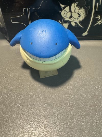 这次分享的是吼吼鲸，外面靓丽，透明件没怎么氧化，挖煤姬的包装很好，包裹的很好，东西到手无伤，希望之后也能这么顺利。