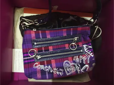 很好用的app，在上面买的包包，到货时间也很快，差不多十天左右就到了，包装完好，质量不错，拍立得就像新的一样！好评好评！已经推荐给朋友下载使用了！挖煤姬日淘体验太棒了！入手的Coach包也完美下车。包裹的加固服务非常好，包装非常严实，物流不仅安全而且超快。商品描述翻...很好用的app，在上面买的包包，到货时间也很快，差不多十天左右就到了，包装完好，质量不错，拍立得就像新的一样！好评好评！已经推荐给朋友下载使用了！挖煤姬日淘体验太棒了！入手的Coach包也完美下车。包裹的加固服务非常好，包装非常严实，物流