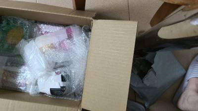 用了好几年这个海淘APP，算是老用户了。界面清爽没广告，找东西很方便。EMS直邮基本稳在一周内，偶尔有活动免手续费更划算。重点是对比过价格，部分商品加运费还是比代购便宜不少，特别是遇到折扣的时候。售后回复虽然不算秒回，但问题都能妥善解决。整体来说是个靠谱的选择，会一...用了好几年这个海淘APP，算是老用户了。界面清爽没广告，找东西很方便。EMS直邮基本稳在一周内，偶尔有活动免手续费更划算。重点是对比过价格，部分商品加运费还是比代购便宜不少，特别是遇到折扣的时候。售后回复虽然不算秒回，但问题都能妥善解决。