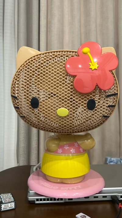 买了很久放在仓库，这几天终于寄回来啦！！！！没有想到这么大这么重的快递，都可以包装完好无损的寄回来，真的很棒！！！！！