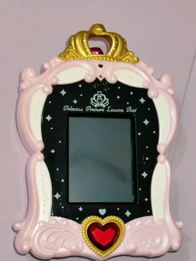 在煤炉淘到了成色很好的游戏平板和宝石配件，物流选的是EMS，合单和发货的速度都超级快！EMS的物流速度也很给力，包装也特别棒，好几层泡沫纸把东西保护得超级好～安全收到啦，以后有机会还会再来！