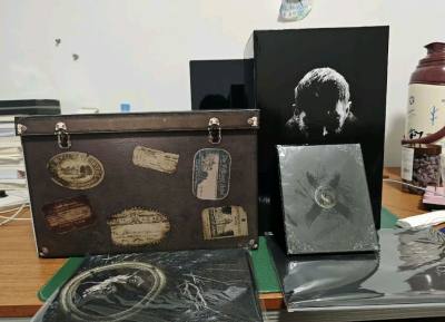 在挖煤姬成功低价拿下生化危机8的手办，真的太惊喜了！价格比预想中划算很多，性价比拉满。手办整体成色超棒，细节刻画精致，没有瑕疵和掉漆，品相远超预期。物流速度也很稳定，打包严实无损坏。从下单到收货全程顺畅，这次捡漏太满意，喜欢生化危机的朋友可以放心蹲挖煤姬，值得入手！...在挖煤姬成功低价拿下生化危机8的手办，真的太惊喜了！价格比预想中划算很多，性价比拉满。手办整体成色超棒，细节刻画精致，没有瑕疵和掉漆，品相远超预期。物流速度也很稳定，打包严实无损坏。从下单到收货全程顺畅，这次捡漏太满意，喜欢生化危机的朋友