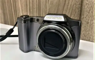 在挖煤姬成功低价拿下奥林巴斯SZ14，性价比真的绝了！相机整体成色很新，外观干净无明显磕碰，按键和镜头都正常，功能完好。物流速度也很稳定，打包严实没有磕碰。这款机子变焦够用，日常拍景、记录生活都很合适，这次捡漏太满意了，推荐大家也可以多蹲蹲好价！


