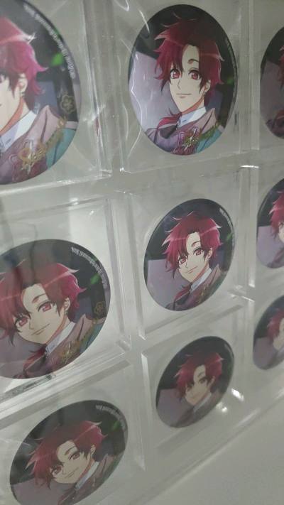 终于收到咲也的吧唧啦！在挖煤姬买的，品相超棒，没有划痕没有锈，实物比图片还好看！咲也太可爱了，包装也很用心，安全到家，非常满意，推荐！