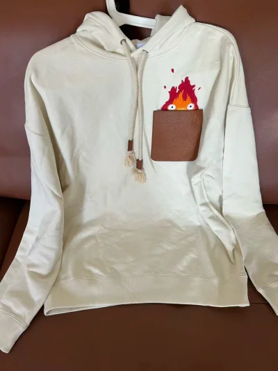 买到了绝版的款式，质感很好，描述真实，客服好沟通，物流也挺快，很棒的一次购买体验，有机会会继续光顾，发觉更多好物