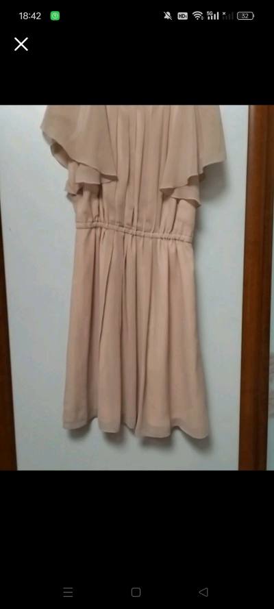 衣服都很美，最要夸夸挖煤姬的速度，走的新路线空运，操作发货的第二天就上飞机了，从操作发货到拿到手只用了7天，而且空运的运费也很划算。