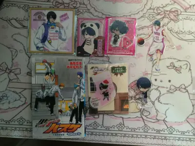 切了一箱黑篮周边，走的ems，申请合单到收到一共花了14天，还是挺快的了，包装得很好，东西都没有运损。会继续使用挖煤姬切煤