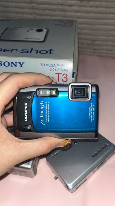 蹲了好久终于在挖煤姬拿下这三台“梦中情机”——佳能a80、索尼t3和奥林巴斯μ6020。开箱那一刻真的惊喜，打包严实，里里外外都有保护。
这次体验特别想夸夸平台，合单操作很直观，转运时效也比预期快，国际物流能做到这么稳太难得了。整个购物流程从下单到收货都顺风顺水...蹲了好久终于在挖煤姬拿下这三台“梦中情机”——佳能a80、索尼t3和奥林巴斯μ6020。开箱那一刻真的惊喜，打包严实，里里外外都有保护。
这次体验特别想夸夸平台，合单操作很直观，转运时效也比预期快，国际物流能做到这么稳太难得了。整个购