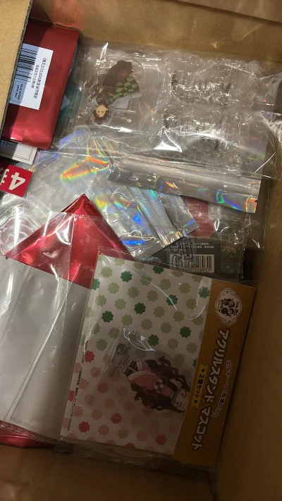 作为吃谷人，这款日淘平台真的太省心了！操作简单易懂，一键翻译无障碍，代购速度快，价格透明划算，经常有优惠活动。打包超级用心，气泡垫、硬纸板加固到位，吧唧、色纸、立牌全都八角尖尖、完好无损。物流比预期快，客服响应及时，沟通顺畅，全程安心。能轻松挖到稀有谷，品相与描述一...作为吃谷人，这款日淘平台真的太省心了！操作简单易懂，一键翻译无障碍，代购速度快，价格透明划算，经常有优惠活动。打包超级用心，气泡垫、硬纸板加固到位，吧唧、色纸、立牌全都八角尖尖、完好无损。物流比预期快，客服响应及时，沟通顺畅，全程安心。能