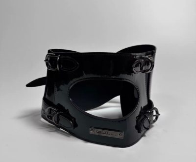 第一次在挖煤姬购物，发现比国内便宜好多！于是狠狠地购买了美美的衣服，操作流程很简单易懂，也没有多余费用，特别特别好呀，物流也很快！