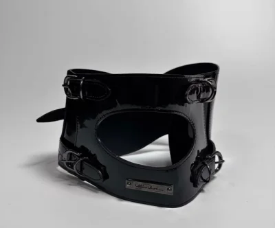 第一次在挖煤姬购物，发现比国内便宜好多！于是狠狠地购买了美美的衣服，操作流程很简单易懂，也没有多余费用，特别特别好呀，物流也很快！