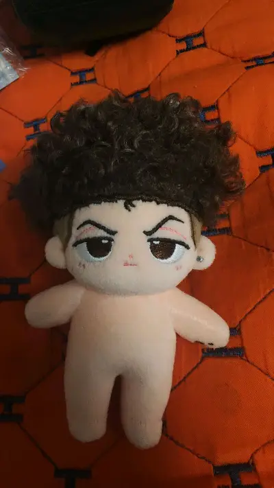 这次又是在挖煤姬购买韩国闪电市场的棉花娃娃，操作很方便，下单并且填写选品，平台就会代购，完好无损地送达，体验不错！