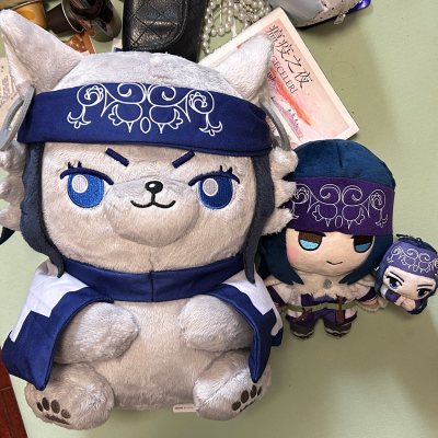 在挖煤姬上切煤效率超高，黄金神威阿希莉帕毛绒玩偶太可爱了！做工精细、还原度拉满，面料柔软亲肤，造型呆萌又灵动，抱起来超治愈。发货快、包装严实，没有瑕疵，性价比超高。作为金卡姆铁粉超满意，阿希莉帕崽崽超乖，摆着抱着都好看，真心推荐同好入手！