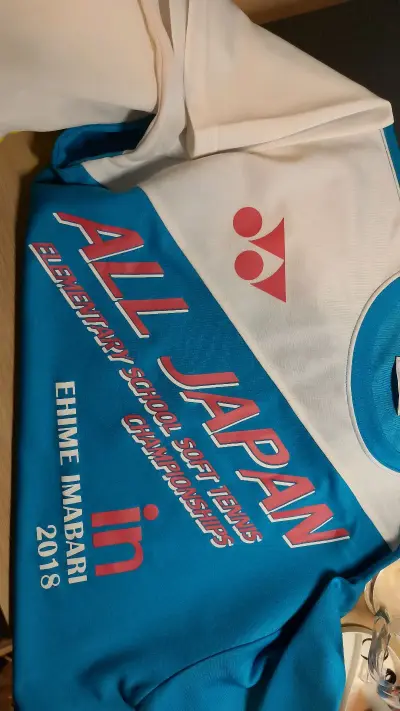 淘到了几件尤尼克斯球服，特别喜欢，到手成色还很新，运输物流也很快，还会继续使用挖煤，对这次的购物体验很满意。