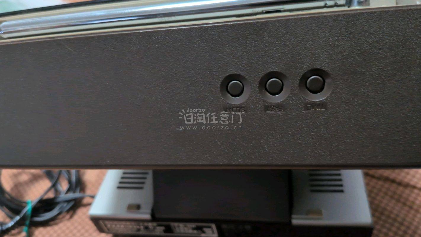 中古昭和时期造型独特多功电视收音机，空运物流速度快一个多星期左右就收到，多功能收音机成色还不错，造形独特，功能正常使用，包装严实，以后还会一如继往的支持挖煤姬购物!