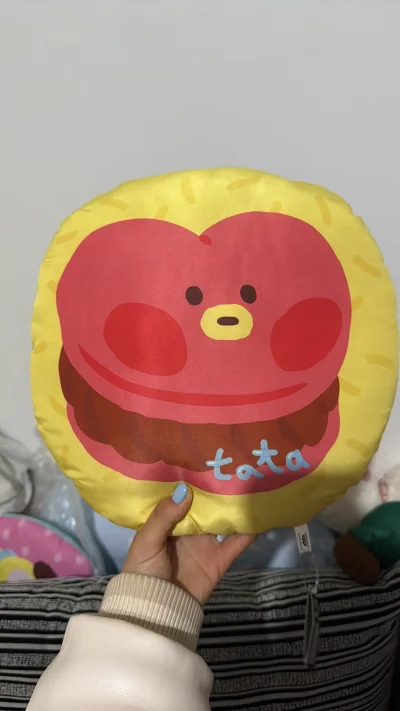 非常喜欢这些娃娃，运回家也特别便宜，很喜欢挖煤姬的运输速度，会继续购买的，在挖煤姬平台继续购买，安心放心




