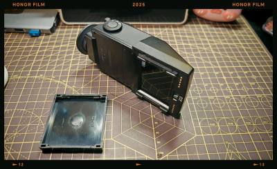 在雅虎日拍一口价中无意遇到的，价格非常香，只要200出头的价格就能到手，光速下单。EMS物流很快，5天就到手了，好评好评