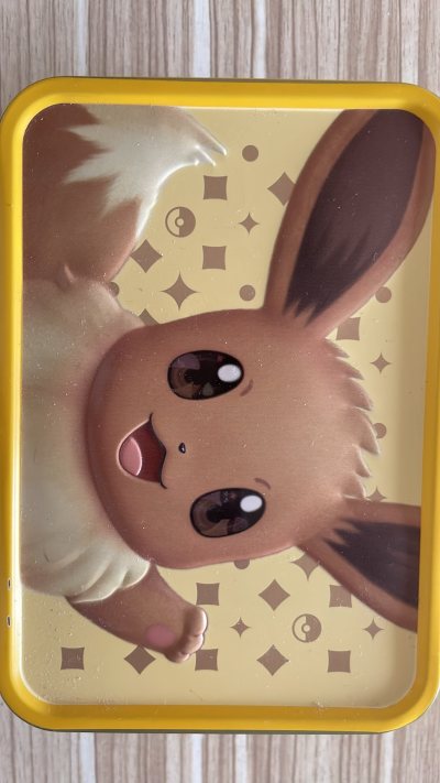 宝可梦 伊布 东京香蕉（Tokyo Banana）×宝可梦Pokémon联名的伊布主题铁盒饼干，感谢挖煤姬代购