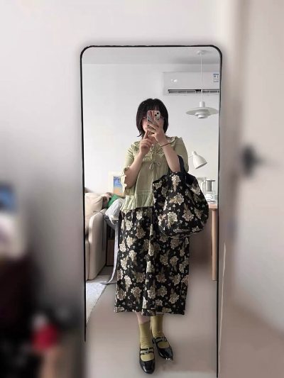 自己凑齐的set
偶然发现两个人在出同款图案
这个图案真的太清楚太美丽了
完全看不出是20年前的中古品