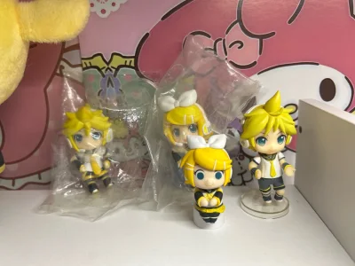 我家萌萌的小黄毛们 这次购物体验非常好啊用竹蜻蜓运回来很快国际邮费也有优惠非常开心好价买到了我家小黄毛们 蕉橘99