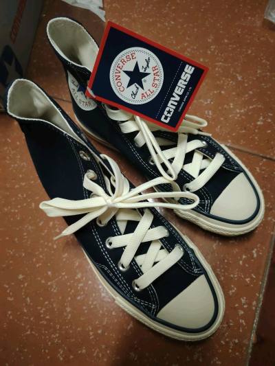 没啥可说的 又是一双性价比极高的日产匡威，不能说多好看，但一定价格合适，非常适合夏天小姑娘穿着，大赞特赞