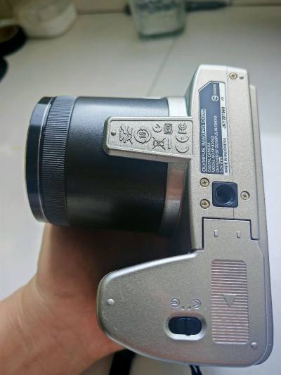 这是我在挖煤姬淘的一个奥林巴斯sp820uz，这个CCD可以摄月，倍率特别高，而且这个CCD它橙色非常好，完全没有划痕，颜色也很棒