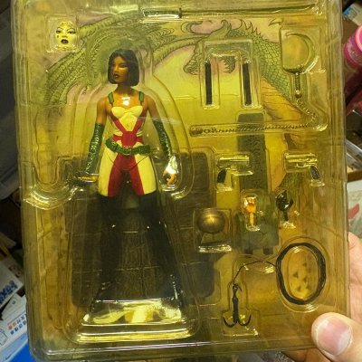 这次到了一些衣服和玩具 用的是海运件实效在15天左右还是蛮快的收到海关的交税通知立马交了第二天就到货啦 收到货后拆开包的很好都没有坏的 满意 希望保持