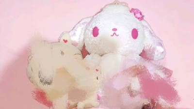 这箱就淘了两个货，不过都是我的宝贝( ˘ ³˘)ℒ❁Ѵ℮蜡笔小新因为这个系列没见过 所以切的很快 到手也很有质感 三丽鸥真的太萌了不管出什么 狠狠吃