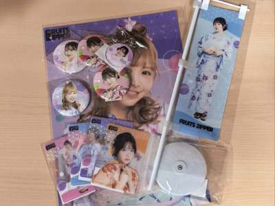 挖煤姬代购手续费很低，优惠券时不时就来一张手续费全免，代购其他网站的范围很广。EMS也有优惠。如果代购也能有竹蜻蜓就更好了