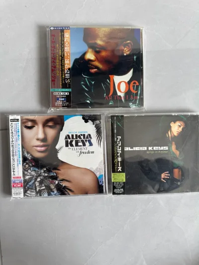 最近通过挖煤姬和挖煤姬入手了心仪已久的日版cd，整体体验真的很顺畅。从下单到转运，每一步都有清晰提醒，物流速度也比想象中快，包装严实没有磕碰，拆箱那一刻幸福感直接拉满。
