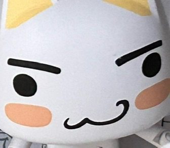 这次入手的多罗猫纸模成品太有成就感了！白身黄耳的经典造型还原度超高，关节可动设计能摆出各种可爱姿势，手工制作的过程也很治愈。包装完好，图纸清晰，作为索尼经典IP周边，收藏和手工体验都拉满，非常满意！