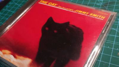 我经常在挖煤姬上购买爵士乐cd。每次的体验都非常的好。处理速度很快。物流以及包装一如既往的好。这让我很好的能享受我的音乐。