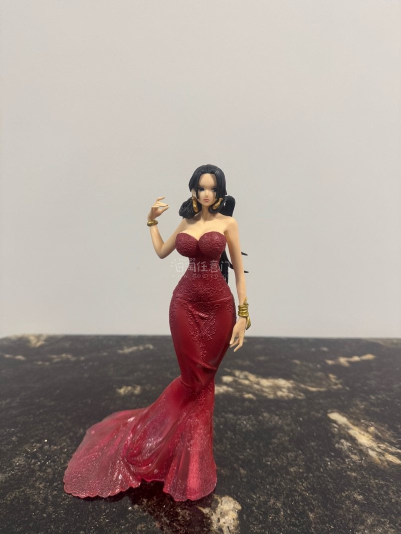 又是一次非常愉快的海淘经历，买到了心心念念的萨博和二嫂，打包很好发货也很快，海淘大概一个月左右就收到了，非常完美，会继续使用