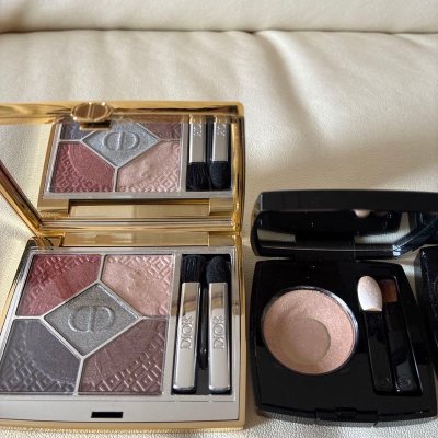 这个月第二次在挖煤姬海淘化妆品啦，这些日牌的眼影都很便宜
走的是EMS，基本七八天就能到手，而且等级越高的话折扣越多还挺划算的