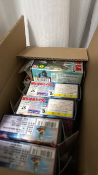 第一百五十五单，各种奥特怪兽名鉴以及蛋纸，整理了好久，收藏总算有了点规模，还要再接再厉。可是戏画好贵。