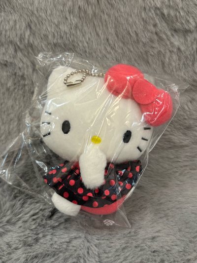 这次在挖煤姬（挖煤姬）海淘到的三丽鸥小玩偶真的太可爱啦✨！波点裙Hello Kitty、玫瑰裙Kitty和度假风小黄狗，每一只都软fufu的，细节满满，是日拍上挖到的宝藏小物。
	
全程用挖煤姬下单，体验感超棒！重点夸夸【入库前拍照】服务，入库前就能清晰看到商品...这次在挖煤姬（挖煤姬）海淘到的三丽鸥小玩偶真的太可爱啦✨！波点裙Hello Kitty、玫瑰裙Kitty和度假风小黄狗，每一只都软fufu的，细节满满，是日拍上挖到的宝藏小物。
	
全程用挖煤姬下单，体验感超棒！重点夸夸【入库前拍照】